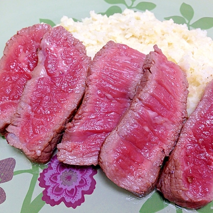 牛肩ロースで ミディアムレアステーキ レシピ 作り方 By うーころちゃん 楽天レシピ